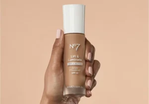 Read more about the article No7 Foundation Review: Should You Try This?