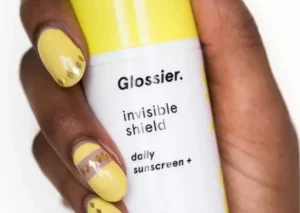 Read more about the article Glossier Sunscreen Review: Is Glossier Sunscreen Worth Trying?
