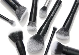 Read more about the article Laura Mercier Foundation Brush Review: Is It Worth Your Investment?