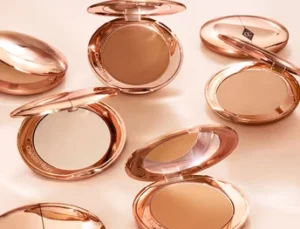 Read more about the article Charlotte Tilbury Compact Powder Review: Is it Worth the Hype?