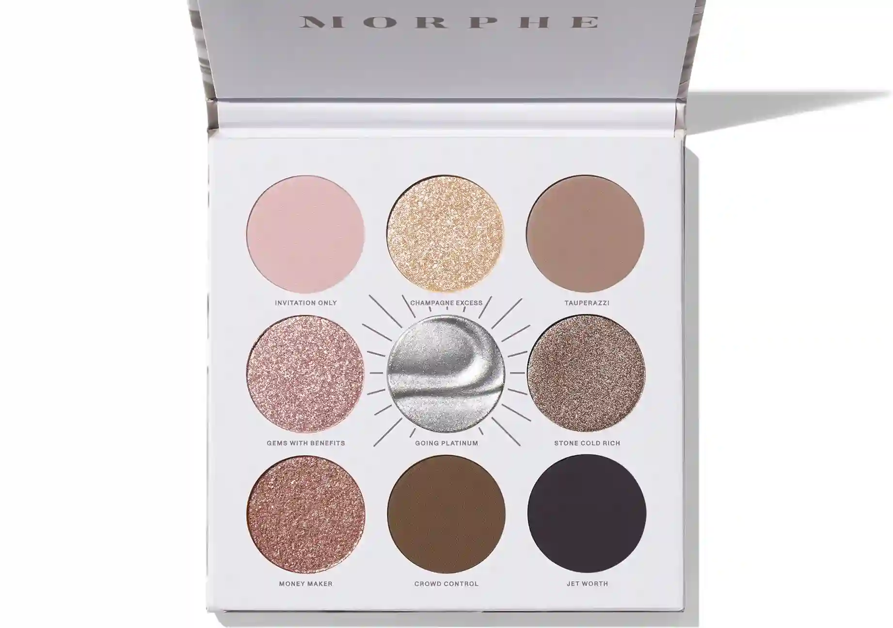 You are currently viewing Morphe Eyeshadow Palettes Review: Are They Worth Trying?