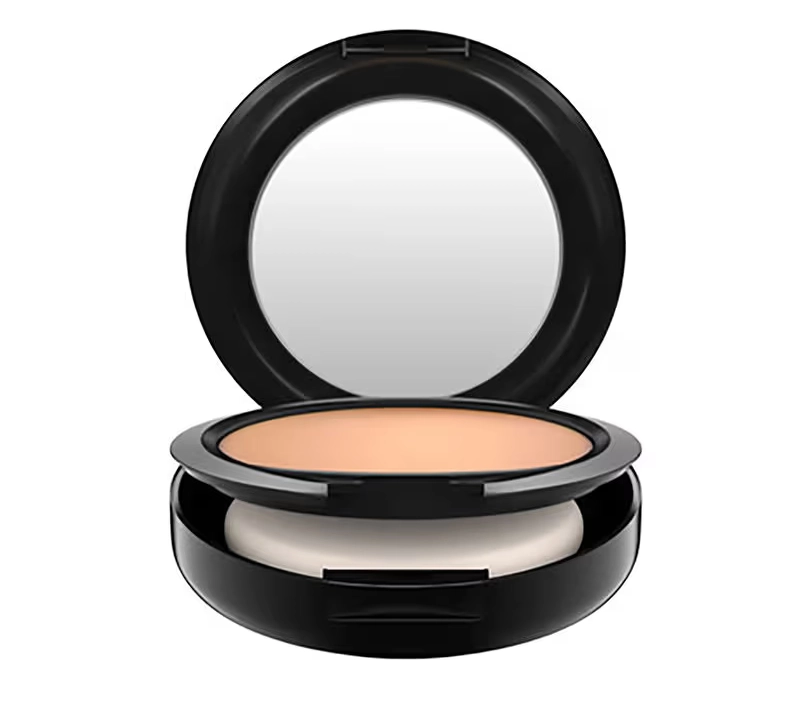 You are currently viewing MAC Compact Powder Review: Is MAC Compact Powder Worth It?