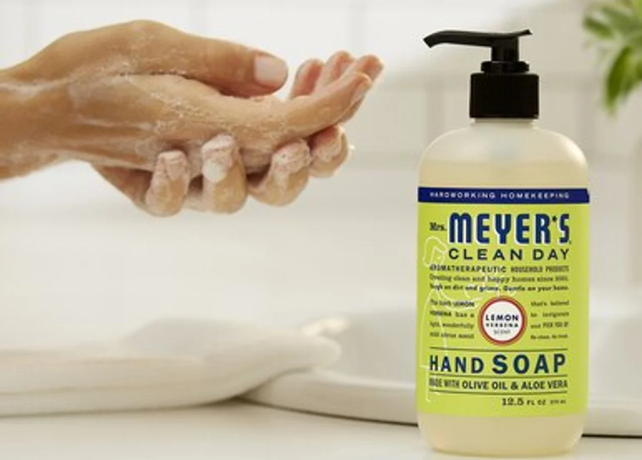 You are currently viewing Meyers Hand Soap Review: Is Meyers Hand Soap Worth It?